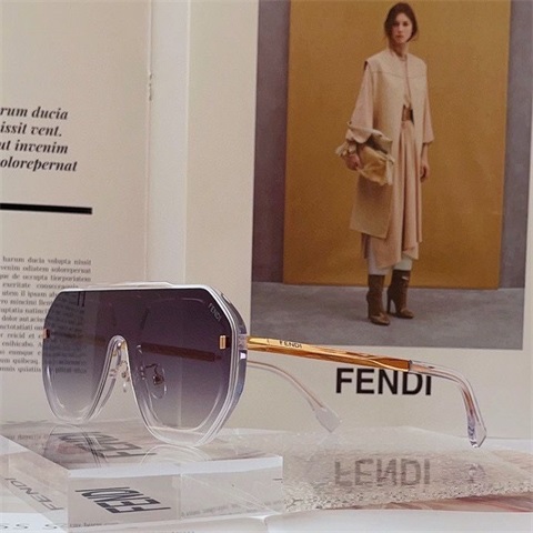 Fendi sunglass-236